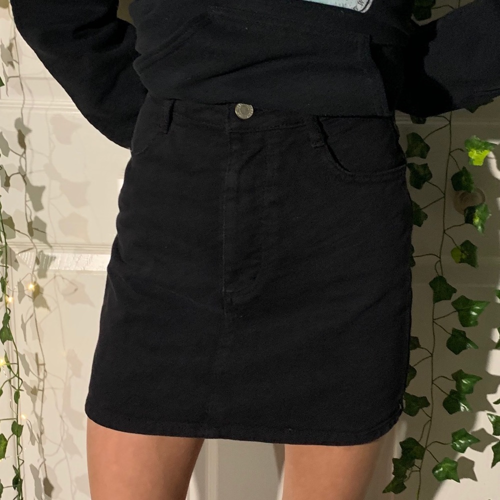 Black jean skirt!